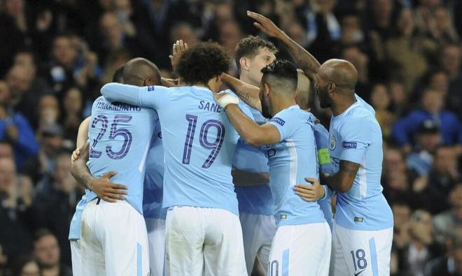 包含巴黎轻取波尔图取胜，小组第一晋级的词条