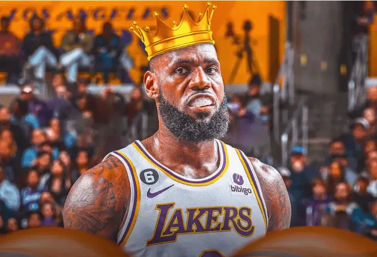  詹姆斯迎来十赛季高光表现，利物浦球迷沸腾！